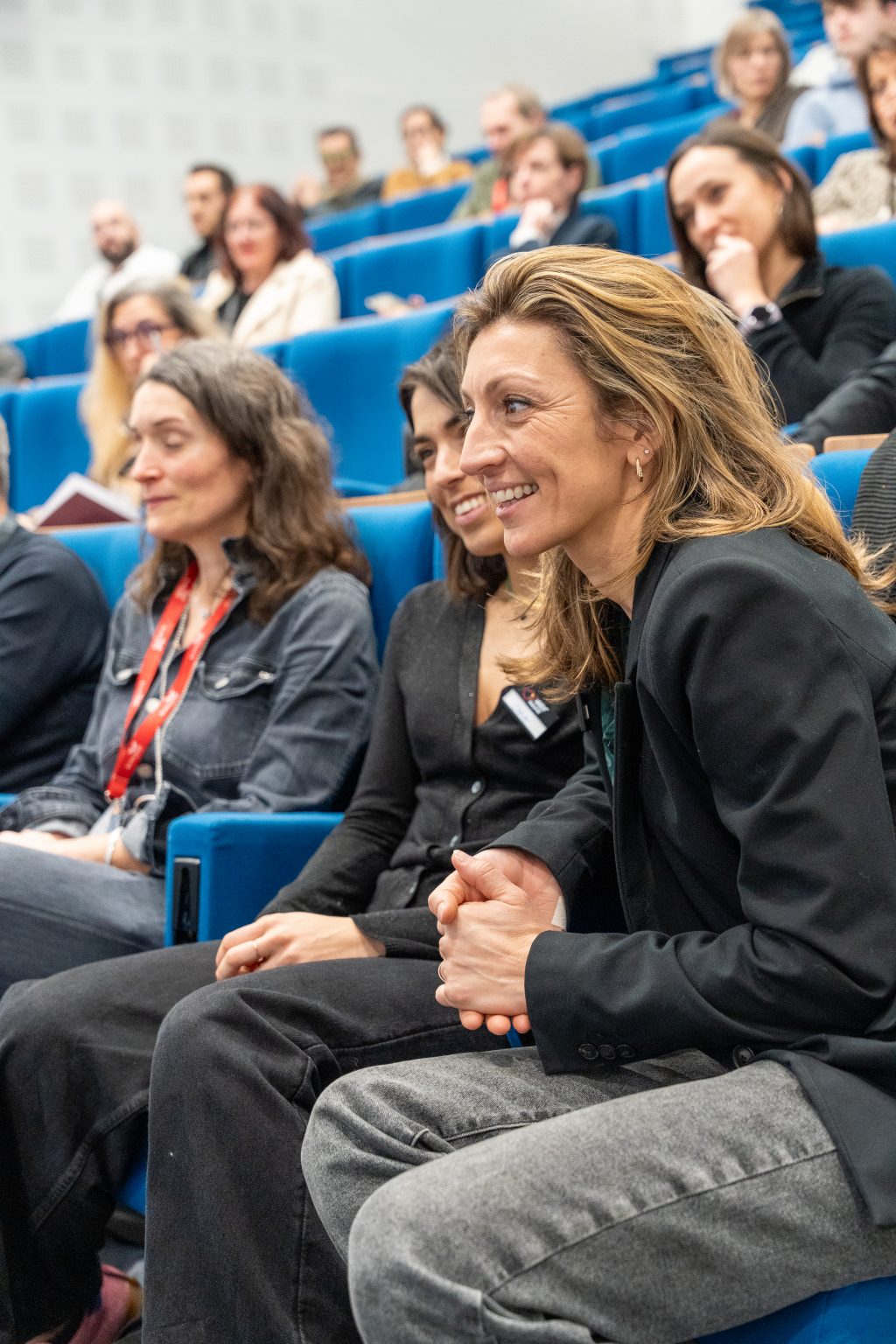 Photo des bénévoles de l'association un maillot pour la vie